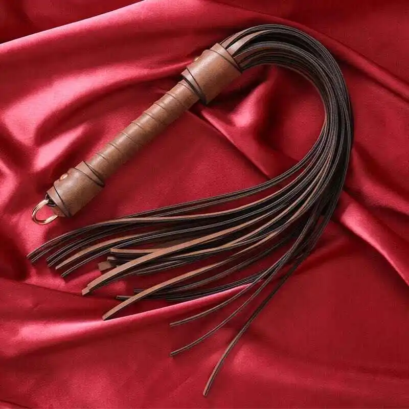 西檬之家-BDSM入门指南：了解字母圈中的Brat属性